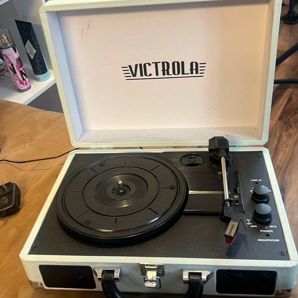 light blue record player barley used works perfectly